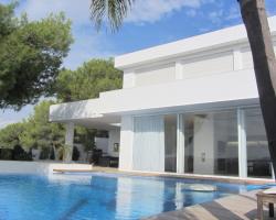 Spacious Villa in Altea with Swimming Pool