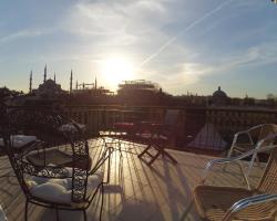 Berk Guest House - Grandma's House