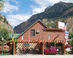 Rivers Edge Motel Lodge & Resort