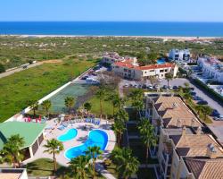 Praia da Lota Resort – Beachfront Apartments
