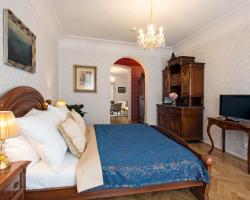 Boutique Hotel Constans