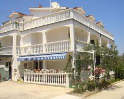 Apartments & Rooms Tereza