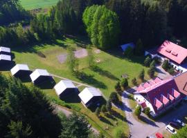 Resort Blatnice: Františkov şehrinde bir otoparklı otel