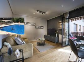 Premium luxury city center apartment, hotel near Railway Museum, Madrid