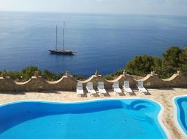 Hotel Diana, hotell i Ustica