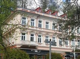 Apartment Marienbad Hlavni 131/50, cheap hotel in Mariánské Lázně
