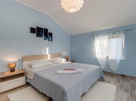 Apartman Leon & rent a quad, khách sạn gần Trạm xe buýt Mali Losinj, Mali Lošinj