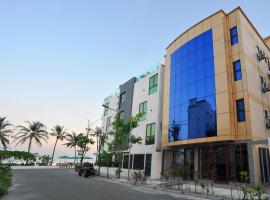 Turquoise Residence by UI, guesthouse kohteessa Hulhumale