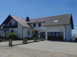 Ferienwohnung Ebersbach, hotel em Günzburg