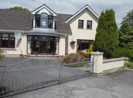 Tulla Villa Self Catering, budgethotel i Riverstown