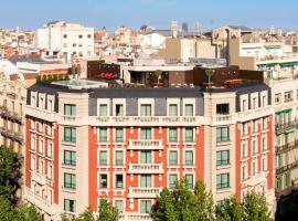 The Corner Hotel, hotel with pools in Barcelona