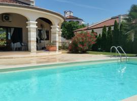 Villa Parenzo, hotel en Poreč-Parenzo