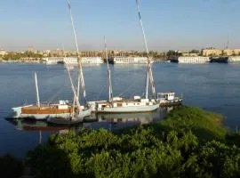 Terrasses et Jardins sur le Nil chez Hagag rive Ouest