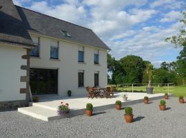 Maison de Luciné, hotel Combourgban