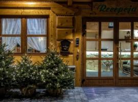 Pensjonat Dziubas - 5 minut na piechotę do stacji narciarskiej Kotelnica i term Bania, parking przy obiekcie, hôtel à Białka Tatrzańska