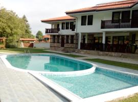 Hotel Aleksandrina, hotel en Kipilovo