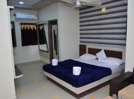 Hotel Raj Palace Inn, hotel i Rājula