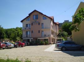 Vila Izvor, romantic hotel in Baile Felix