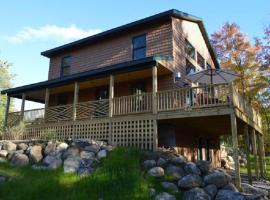 Marble Mountain Chalet, hotel with parking in Wilmington