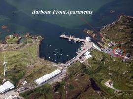 Burtonport에 위치한 호텔 Harbour front apartments