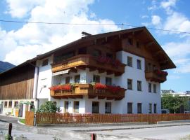 Bichlerhof, hotel with parking in Radfeld