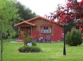 Apartamentos El Cueto, feriebolig i Oviñana