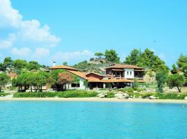 Villa Beyond Paradise, hotel en Diaporos
