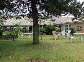 Djurs-BnB - Rimsøhuset, hotel v destinaci Rimsø