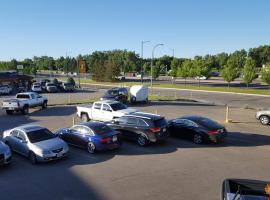 Knights Inn Lethbridge、レスブリッジにあるLethbridge County Airport - YQLの周辺ホテル