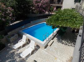 Aurelia Apartment, hotel a Ližnjan