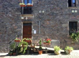 Casa Castori, bed & breakfast a Macomer