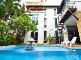 Tropical Garden Paradise Villa, hotel en Na Jomtien