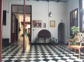 Posada Casa de Borgoña, hotel em Salta