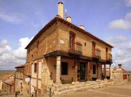 Hotel Rural San Hipólito, country house in Támara