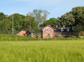 Skovlide Beautiful Farmhouse