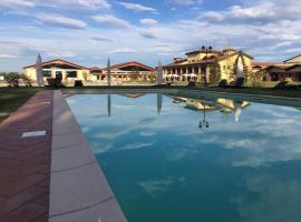 Agriturismo Il Boschetto, hotel con parking en Ornago