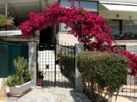 Villa George - Family Holidays, feriebolig i Nea Makri