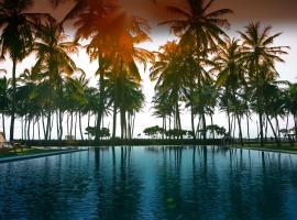 Twin Waters Resort, hotell med pool i Chilaw