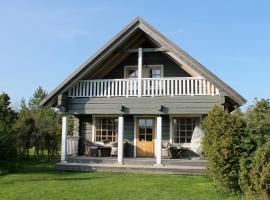 Toominga Seaside Cottage, sumarbústaður í Kõiguste