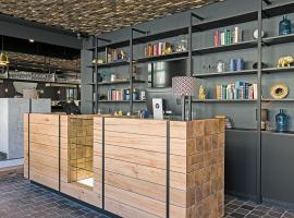 ibis Styles Laval Centre Gare, hotel v destinácii Laval