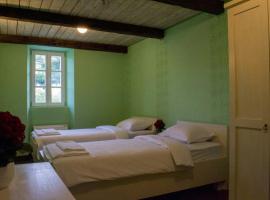 Hotel Rijecka Gostiona, hotel v destinaci Rijeka Crnojevića