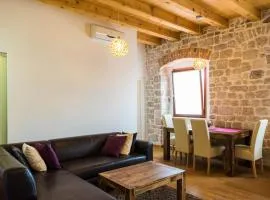 Pelegrin Apartment