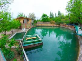 Amiran's Lake, hotel perto de Aeroporto Internacional de Tbilisi - TBS, 