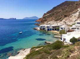 The Cove Beach House, hotel v destinaci Plaka Milou