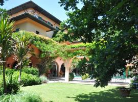 Hôtel Chantaco Golf & Wellness, hotel u gradu Sen Žan de Liz