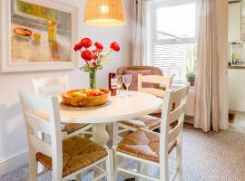 Walnut Cottage, hotel in Aldeburgh