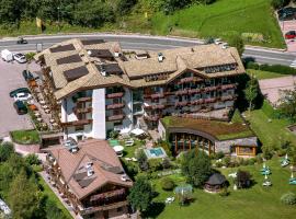 Hotel Gran Paradis, hotel a Campitello di Fassa