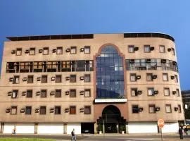 Stratus Vila Hotel