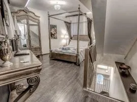 Anama Suite