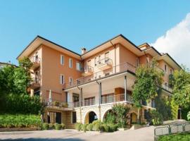 Residenza Panorama, serviced apartment in Costermano